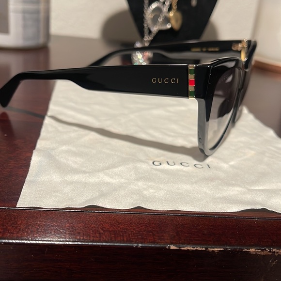 Gucci sunglasses